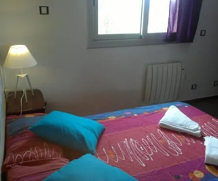 Livingirona Apartment *